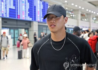'울버햄프턴서 2시즌째' 황희찬 "유럽 클럽 대항전 나가고파"