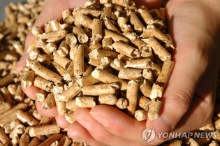 주택 난방 땔감 '목재 펠릿' 여름에 구입하세요