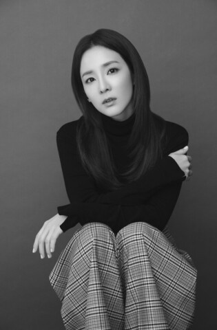 Sandara Park to return as singer in 6 years