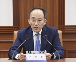 (LEAD) Finance ministry assesses 18 public firms as 'lackluster' or below