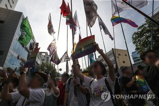 (LEAD) Daegu's police, government authorities clash over annual queer festival