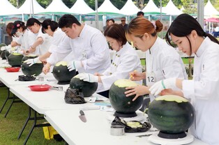 '여름의 맛' 고창 복분자·수박축제 마무리…16만2천여명 방문