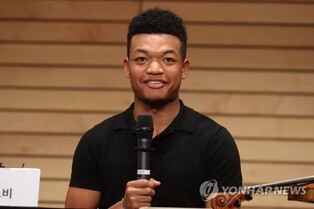 랜들 구스비 "다양한 배경을 가진 이들에 클래식 알리고 싶어"(종합)