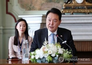 Yoon calls for stronger security cooperation between S. Korea, Vietnam