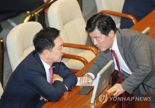 Ruling party leader to visit U.S. next month