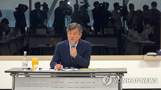 부산영화인모임 "이용관, 올해 영화제까지 책임지고 역할해야"