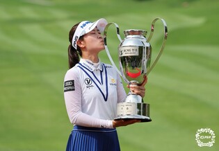 박민지, BC·한경 대회 2연패…KLPGA 2승 선착＋상금·대상 선두(종합)