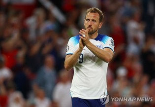 케인 놓고 '쩐의 전쟁'…뮌헨-토트넘 '1천700억원 줄다리기'