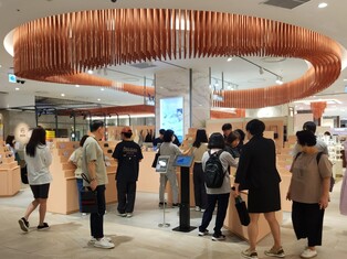 개성있는 디자인·합리적 가격…MZ, 디자이너 가방에 몰린다