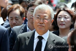 Moon apparently refutes Yoon's use of expression 'anti-state forces'