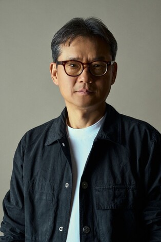 Netflix series 'Celebrity' exposes dark side of glitzy social media influencers: director