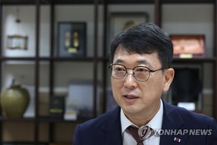 문화재청 "'구찌 경복궁 패션쇼' 같은 문화유산 활용 시도 계속"