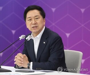 (LEAD) PPP leader embarks on U.S. trip to discuss strengthening alliance