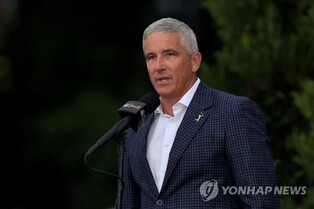 12년 재임 PGA투어 이사 "LIV 골프와 합병 반대" 사임