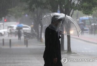 Heavy rain warning issued for Seoul, Busan
