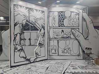 "만화책에 들어간 느낌"…4m 높이 책처럼 꾸민 웹툰특별관(종합)