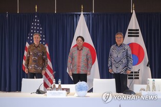 (3rd LD) S. Korean, U.S., Japanese FMs 'strongly condemn' N. Korea's ICBM launch