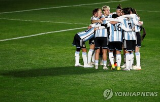 '메시'는 남 이야기…'직업' 인정 못 받는 아르헨티나 여자 축구