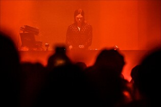 세종문화회관에 '뽕짝'이?…250이 풀어헤친 음악 보따리