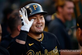 MLB 피츠버그 최지만, 오타니 상대로 첫 홈런 폭발(종합)