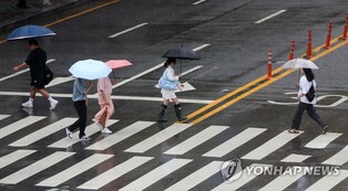 Heavy rain watch issued for Seoul, central and southern regions
