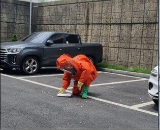 (LEAD) Suspicious int'l parcels have no connection with terrorism so far: gov't