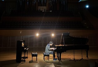 "이진법 아시죠?" 공대 출신 피아니스트 하야토의 기발한 감상법