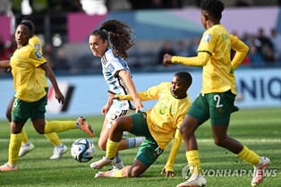 [여자월드컵] 본선 첫 승 어렵네…아르헨·남아공 2-2 무승부