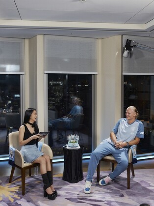 블랙핑크 지수, 맨시티 '스타 골잡이' 홀란 만난다