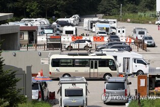 '산·동굴·언덕으로' 한증막 폭염에 강원 이색 피서지 주목