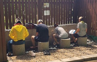 "더워도 건강에 최고"…울산은 지금 '맨발 걷기' 열풍