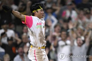 김하성, 시즌 23호 도루…추신수 넘어 한국인 빅리거 최다 도루