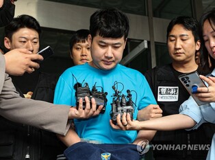 (LEAD) Prosecution indicts suspect in deadly stabbing rampage in Seoul