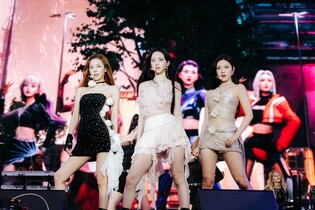 에스파, 美 '아웃사이드 랜즈'서 K팝 그룹 첫 무대