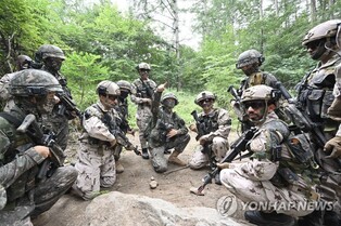 S. Korea, UAE hold combined high-tech military training