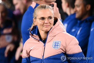 잉글랜드축구협회 CEO "남자 대표팀 사령탑 후보에 여자도 가능"