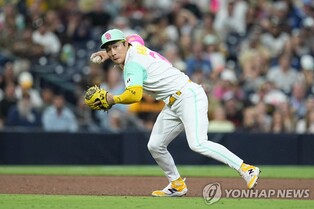 '2타점 결승타' 김하성 "나쁜 공에 헛스윙 뒤 콘택트에 집중"(종합)