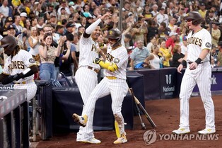 만루홈런 친 김하성 "매일 마지막 경기라는 생각으로 임한다"