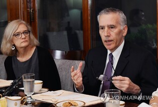 (Meet the Ambassador) U.S. envoy to Seoul says Russia dealing in 'military cooperation' with N. Korea
