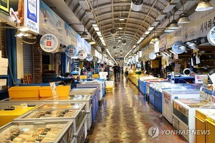 S. Koreans shun seafood, fishermen fear for livelihoods over Fukushima water release