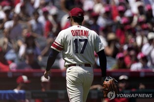 오타니 몸값, 곤두박질 분위기…"가치가 절반으로 떨어졌다"