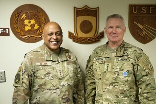 (LEAD) Chief of U.S. Strategic Command visits S. Korea amid joint military drills