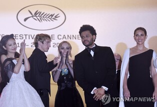 블랙핑크 제니 출연 미드 '디 아이돌' 시청률 부진에 조기 종영