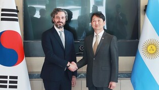 (LEAD) S. Korea, Argentina discuss stronger trade, supply chain ties