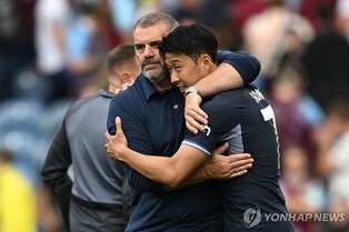 토트넘 포스테코글루 감독 "손흥민, 우리 플레이 방식에 이상적"