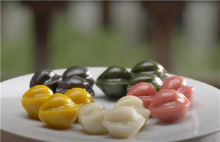 함께 송편 빚고, 윷 던지고…추석 맞아 전통문화 체험해볼까