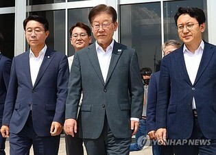 (2nd LD) Opposition leader questioned again over suspected illegal remittance to N. Korea