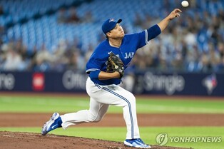 류현진, 480일 만에 QS…타선 침묵으로 텍사스전 패전투수 멍에(종합)