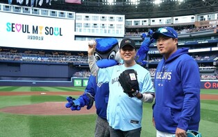 오세훈, 류현진 홈구장서 시구…'서울, 마이 소울' 해외 첫선