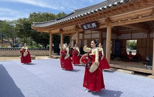 옛 부녀자 축제 '나주삼색유산놀이' 현대 마당극 재탄생